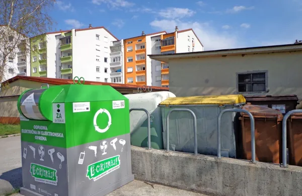 Ločevanje odpadkov bi lahko bistveno izboljšali predvsem pri  
zbirnih mestih pri večstanovanjskih objektih, pravi direktor komunale Igor Batista.