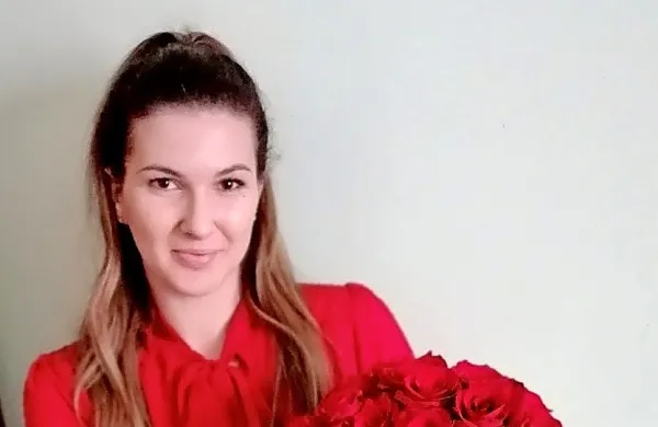 Kdor si dandanes zaželi cvetja, ga naroči po telefonu, dostavijo pa 
mu ga lahko tudi na dom.