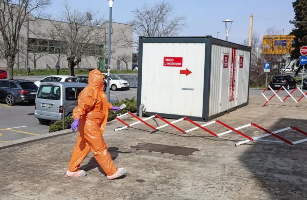 Včeraj so potrdili 1560 okužb, v Kopru 55