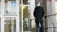 Upokojencu Franju Keleminoviću novogoriško tožilstvo očita kaznivi dejanji mazaštva in oderuštva, 
ki naj bi se zgodili v letu 2013.

