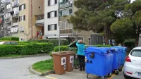 V Livadah nameravajo zabojnike zaklepati,   uporabnikom bodo 
omogočili dostop z identifikacijsko kartico. Fotografija je iz 
arhiva.
