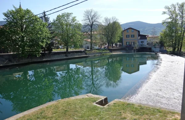 V okviru projekta Grevislin naj bi letos urejali brežini Vipave pri 
jezu v Renčah.   