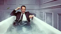 Odlični Benedict Cumberbatch v vlogi Patricka Melrosa v HBO-jevi miniseriji, posneti po romanu 