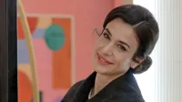 Lara Komar je povsem nepričakovano dobila  vlogo v peti sezoni 
italijanske nadaljevanke Il Paradiso delle Signore 
(Ženski raj).