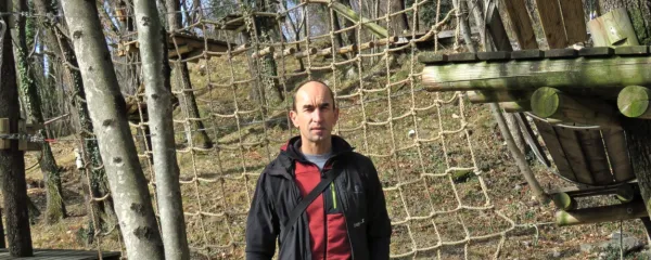 Robert Krkoč te dni skrbi, da bo solkanski pustolovski park prvi 
vikend v marcu pripravljen na obiskovalce. 