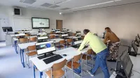 V prenovljenih prostorih je enajst predavalnic, laboratoriji, seminarske sobe in kabineti.