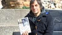 Dejan Pušenjak je svoj doslej najdaljši novinarski tekst objavil v zajetni knjigi. 