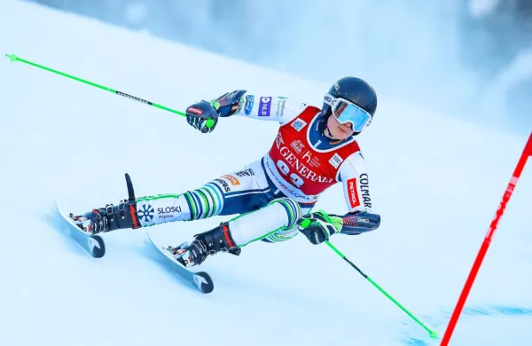 Ajdovka Andreja Slokar je bila z 19. mestom prva slovenska dama 
sobotnega slaloma v Areju. 