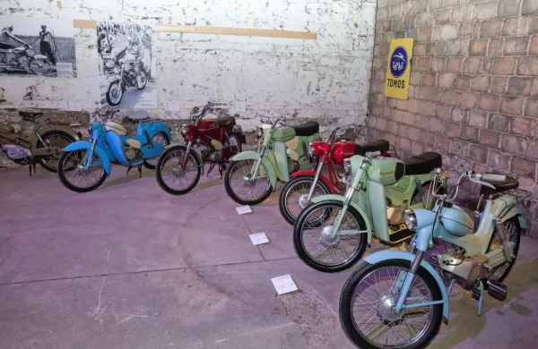 Tomos kot simbol razvoja Kopra