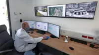 Informacijsko tehnologijo v nadzornem centru  vseskozi posodabljajo.    