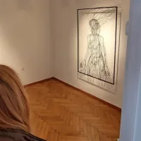 Nekoč le muza, danes tudi umetnica