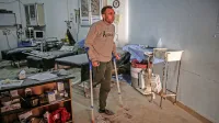 V drugi polovici marca so Asadove sile raketirale in močno 
poškodovale  bolnišnico v regiji Atalir.