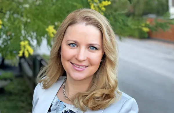  Darja Gnezda Mugerli, dr. med.