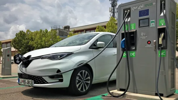 Slovenija ima značilnosti, zaradi katerih bi bilo razogljičenje najbolj smotrno doseči z množično električno mobilnostjo.