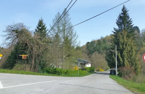 Zajezitev Suhorce in Padeža bi najbolj ogrozila Suhorje, zato zahteva pivška občine odgovore na številne nejasnosti.