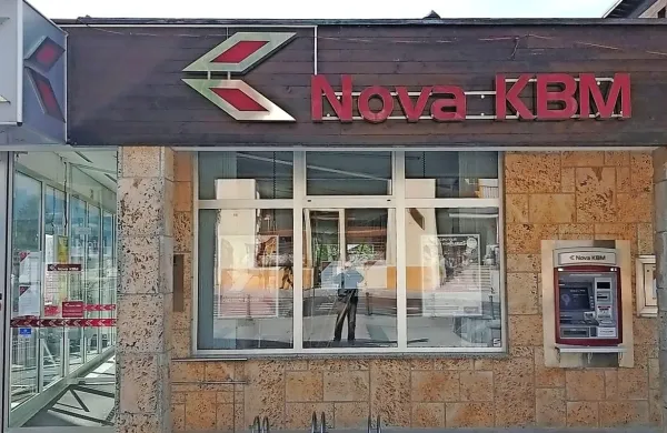 V nekdanje prostore NKBM se bo vselil TIC Bovec.