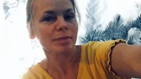  Katja Burlina svoj navdih izraža tudi v podobah iz volne ter 
litografijah v lesu.