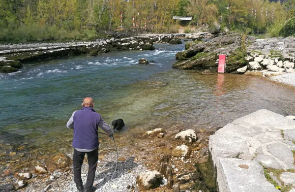 Ljudje so se uprli nameri države, da neuradno kopališče v Solkanu 
in Kanalu umakne s seznama kopalnih voda.
