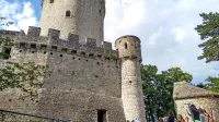 V toplih mesecih grad privabi veliko obiskovalcev in   upati je, da bo tako tudi letos.