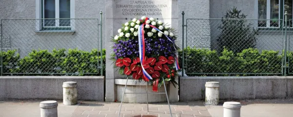 Z mitom nad mit ni prava pot