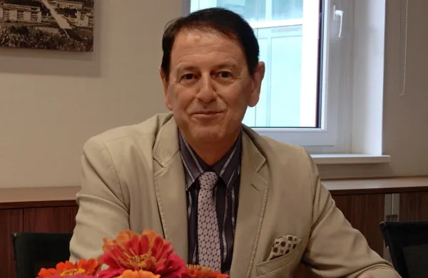 Petomajsko priznanje Občine Ajdovščina bo za gospodarski uspeh, izkazano domoljubje in doprinos k razvoju skupnosti prejel 
Aleksander Lemut.