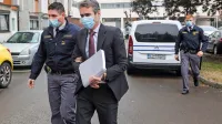  Poslovnež Sergej Racman   je po lanski   deportaciji  iz Kanade še v 
koprskem priporu.  