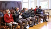 Giacomo Pappalardo (levo) in Mario Piacente (drugi z desne) sta v priporu od sredine oktobra 
lani.