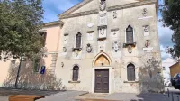 V pisarnah palače Fontiko na Trgu Brolo v Kopru bo  častno 
konzularno predstavništvo Madžarske v Sloveniji.