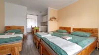 Čeprav je prenočišče Seventh house v Kuteževem zelo odmaknjeno, lastniki ugotavljajo, da je prav 
lokacija  pod snežniškim hribovjem za goste vabljiva.