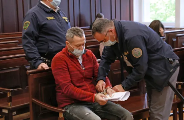 Tudi Giacomo Pappalardo včeraj ni priznal krivde za lanska ropa bank na Dobrovem in v Dutovljah.