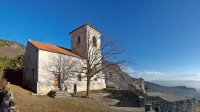 Največja znamenitost Vitovelj je romarska cerkev sv. Marije, ki so 
jo postavili  v 14. stoletju. 

 

