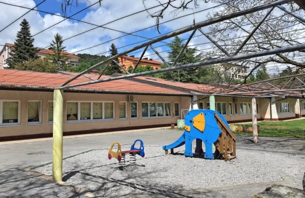 Zaradi povišanja stroškov bi v Vrtcu Sežana povišali položnice, 
vendar se občine ustanoviteljice  tega otepajo in iščejo čim boljšo 
rešitev. Na mizi bo kmalu tretja različica novega cenika.  