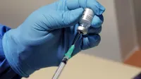 V podjetjih interes za cepljenje, a velika večina bi Pfizer