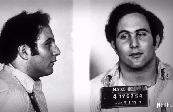David Berkowitz po aretaciji avgusta leta 1977, ko so si Newyorčani, predvsem pa policija, oddahnili.