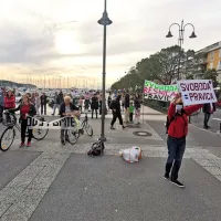 Vabljenih poslancev ni bilo