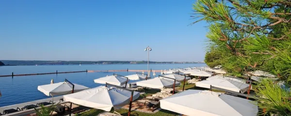 Festival Malvazija, žlahtni okus Mediterana naj bi letos potekal 
prvi julijski konec tedna na plaži Meduza v Portorožu.
