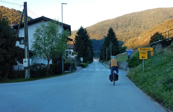 V Ložicah so že dva tedna brez pitne vode iz vodovoda  in ne vedo, 
koliko časa bo še tako. 