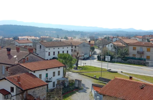 Mladim iz komenske občine ponuja občina za reševanje stanovanjskega vprašanja finančno pomoč. 