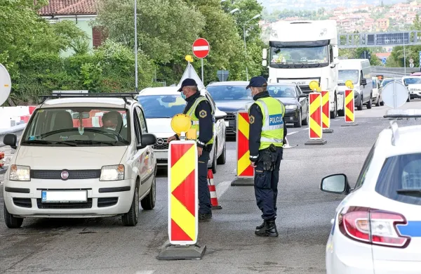 Meja pri Škofijah: gibanje bo odslej precej bolj prosto.