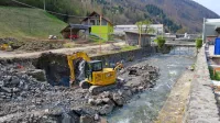 Občina mora stari most porušiti in novega zgraditi do avgusta, 
svetniki so denar za dela na hitro potrdili.