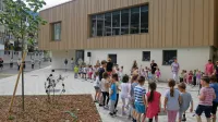 Novi vrtec v Spodnji Idriji je ogromna, po državnih normativih, a 
brez sofinanciranja države zgrajena stavba.