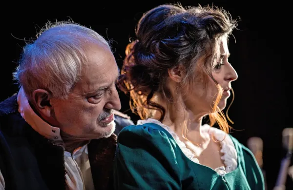 Artemisio Gentileschi igra Nikla Petruška Panizon, Vladimir Jurc 
pa njenega očeta.  