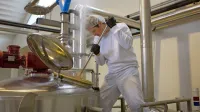 V času zaprtja zaradi epidemije so v pivovarni Pelicon poskrbeli za 
posodobitev in razširitev proizvodnje, pa tudi za nove zvarke.