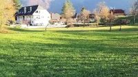 V Bovcu so upali, da bodo kmalu gradili dom upokojencev, a  se je zalomilo, ker nimajo še upravljalca. 