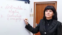 “Nujno je, da se učenec zaveda, da so problemi skoraj vedno lahko rešljivi z 
različnimi postopki in da velikokrat obstaja več rešitev,” pravi prof. dr. Mara Cotič.