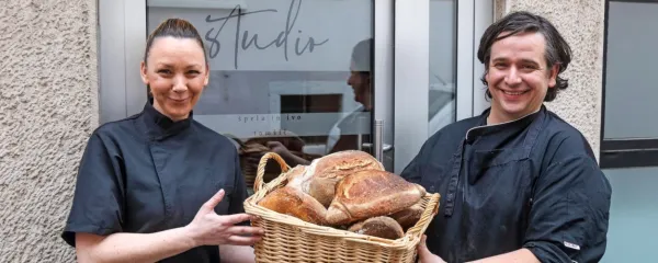 Novinca v Tednu restavracij, Špela Gnezda in Ivo Tomšič iz 
koprskega Kulinaričnega Študia.