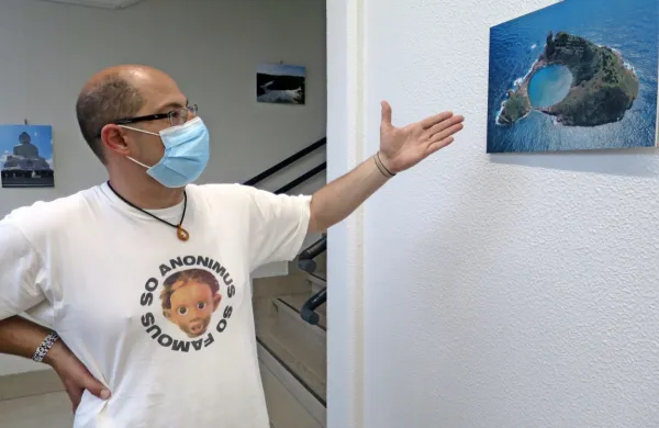 Boštjan Peternel ukinja  festival in  z DGLG ostaja zvest popotništvu 
in fotografiranju.