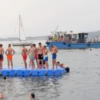 Ma kaki Floydi, zdaj na morju navdušujejo Zmelkoow!