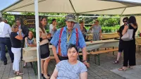 Tudi Nuška Pitterle in Stane Bratož se veselita selitve iz doma v 
hišo, kjer bodo stanovalci bolj zadihali.