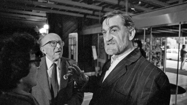 Pisatelja, ki sta se odločno in glasno zavzela za slovenstvo: Boris 
pahor (levo) in Rudi Šeligo leta 1989